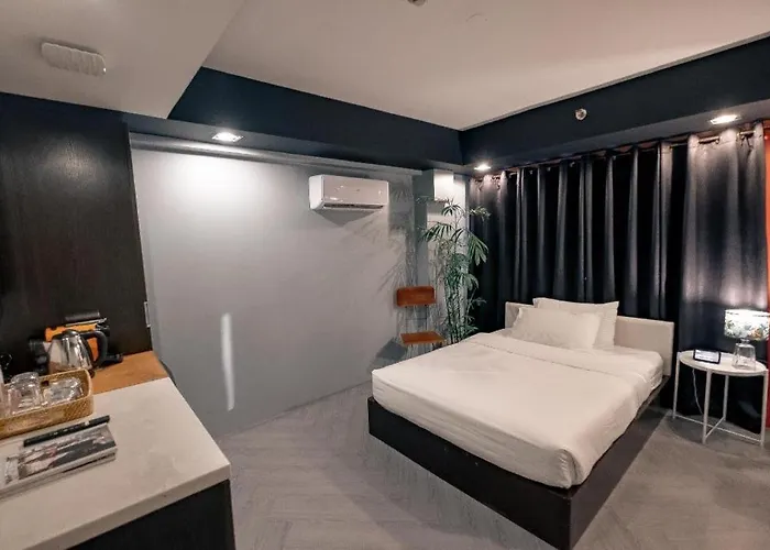 Havitat Boutique - Poblacion 3* Manila