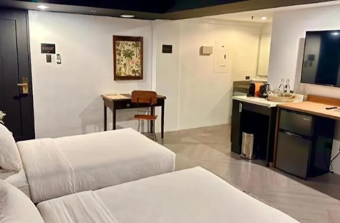 Havitat Boutique - Poblacion Hotel Manila